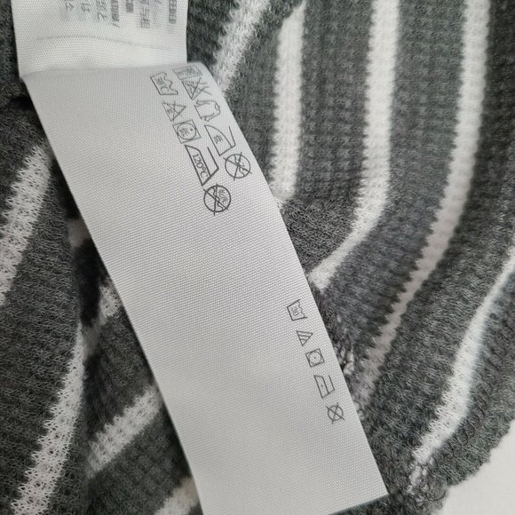 Hollister Womens Waffle Knit Wrap Top Sz MED Gray White Stripes Pullover Shirt - Picture 11 of 11